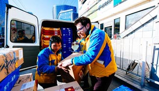 Suning enrolls foreign couriers for Spring Festival