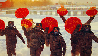 Chinese frontier soldiers extend Lunar New Year greetings