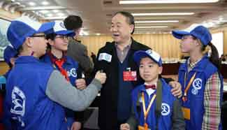 Mo Yan receives interview from young journalists organized by Xinhuanet