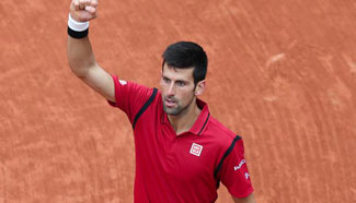 Djokovic beats Thiem 3-0 at French Open semifinal