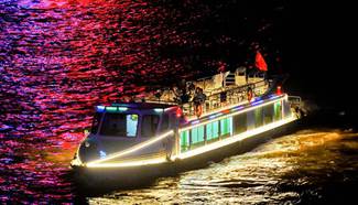 In pics: Evening sightseeing cruise along Yellow River, NW China