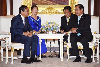 Thai PM meets with visiting Cambodian FM in Bangkok