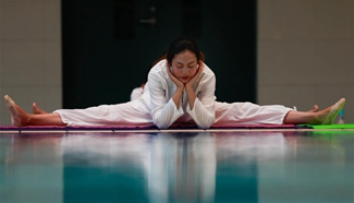 Int'l Day of Yoga marked across China