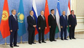 Xi, other SCO member states' leaders pose for group photo