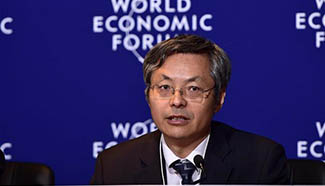 Discussion on solving China's pollution problems held at Summer Davos Forum