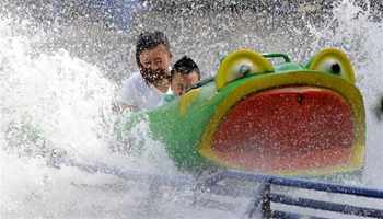Citizens enjoy summer fun in China's Shenyang