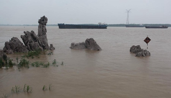 Water level at Poyang Lake exceeds warning line