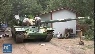 Man builds 20-tonne tank as children's teaching aid