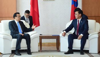 Chinese premier holds talks with Mongolian PM in Ulan Bator