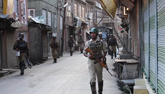 Death toll of civilians in clashes of Kashmir rises to 30