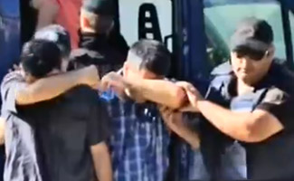 Eight Turkish soldiers appear before Greek prosecutor