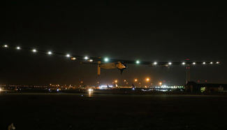 Solar-powered aircraft leaves Cairo for Abu Dhabi