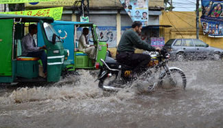 Heavy rain hits eastern Pakistan's Lahore