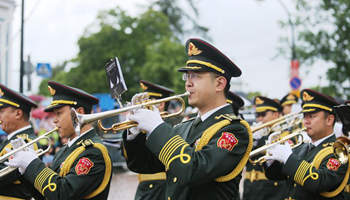 Chinese Military Band of PLA perform show on int'l military music event