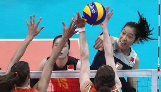China beats Netherlands at women's semifinal of Volleyball
