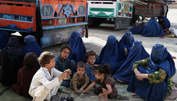 Afghan refugees return from Pakistan gets momentum