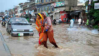 Heavy rain causes flooding in eastern Pakistan's Lahore