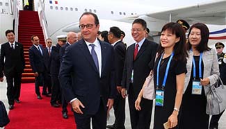 Hollande arrives in China for G20 summit
