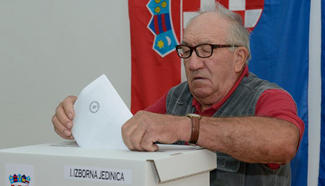 Croatians start voting in early parliamentary elections