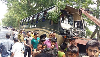 Eight killed, four injured after bus hits minibus, Bangladesh