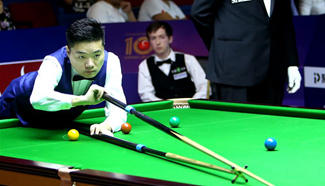 China's Ding takes part in World Snooker Shanghai Masters