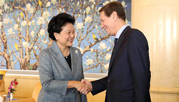 Chinese vice premier meets head of IOC's coordination commission for 2022 Winter Games