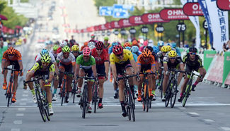 Cyclists compete during 2016 Tour of Hainan Int'l Road Cycling Race
