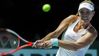 Germany's Kerber beats Keys 2-0 in WTA Finals