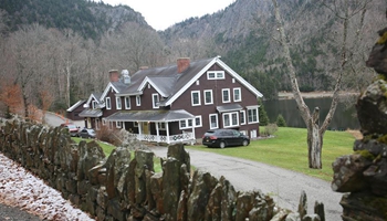 Dixville Notch, symbolic village of U.S. presidential elections