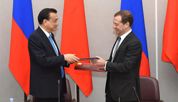 Chinese premier, Russian counterpart sign joint communique