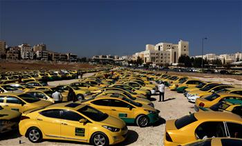 Taxi drivers protest against Uber in eastern Amman