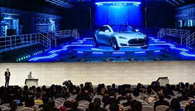 China's internet policy, Baidu smart cars in focus