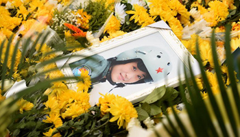 People mourn 1st Chinese woman to fly J-10 fighter in SW China