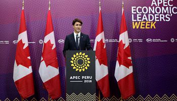 Canadian PM addresses press conference of APEC Economic Leaders' Week