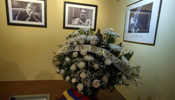 People in Ecuador join mourning death of Fidel Castro
