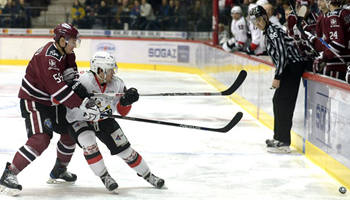 Russia's Traktor beat Latvia's Dinamo Riga 4-2 at KHL match