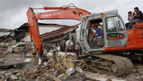 Rescue work underway for quake-hit Aceh, Indonesia