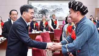 Chinese vice premier chairs seminar with model workers of tourism industry