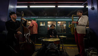 In pics: Nostalgia Shoppers' Special Train in New York City