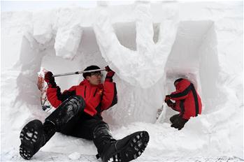 Snow sculpture competition held in China's Harbin