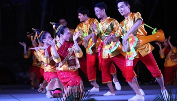 China-ASEAN joint cultural performance held at Cambodia's famed Angkor