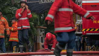 Rescue work underway in Jakarta hotel fire