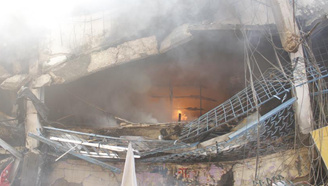 Fire guts hundreds of shops at Dhaka's market