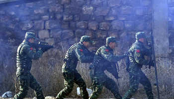 Special force soldiers conduct exercise for Spring Festival security