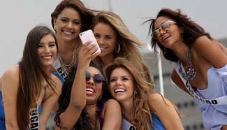 Miss Universe contestants visit Philippine Navy Headquarters