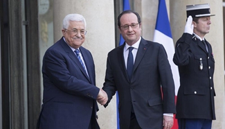 Hollande meets Abbas in Paris, France