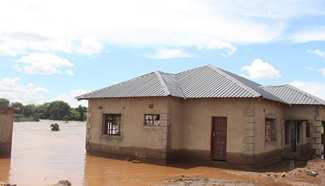Floods devastate Malawi capital