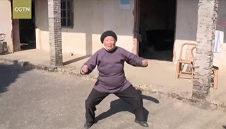 "Kung Fu Grandma" practices Chinese martial arts for nine decades