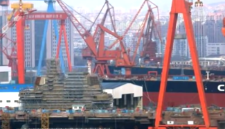 Online pictures show China's aircraft carrier building progress