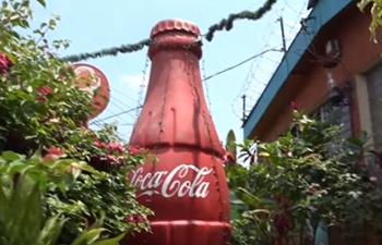 The 50 years' colletion of 10,000 Coca Cola items that you may never seen before